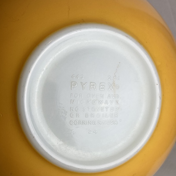 Vintage Pyrex Bowls Set Butterfly Gold Cinderella Butterflies 4 Pc Antique - Picture 12 of 16